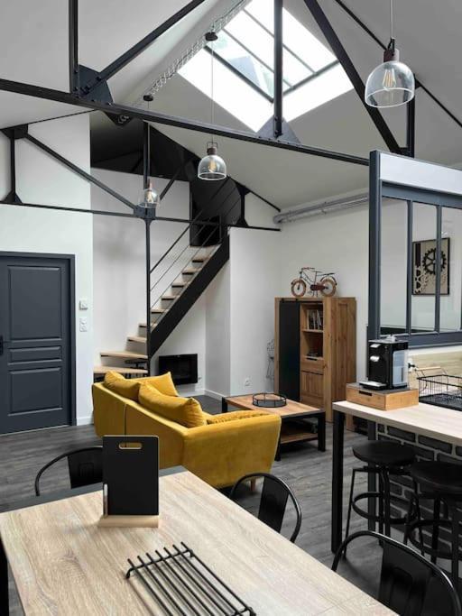 维耶尔宗Loft Relais Coeur De France别墅 外观 照片