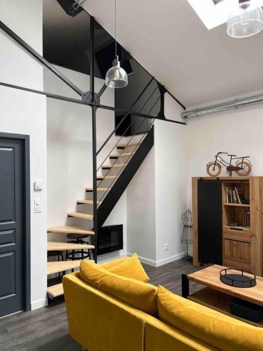 维耶尔宗Loft Relais Coeur De France别墅 外观 照片