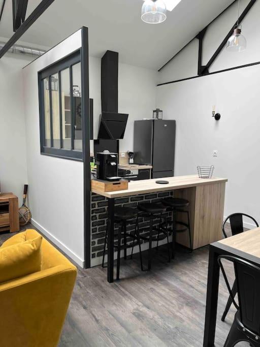 维耶尔宗Loft Relais Coeur De France别墅 外观 照片